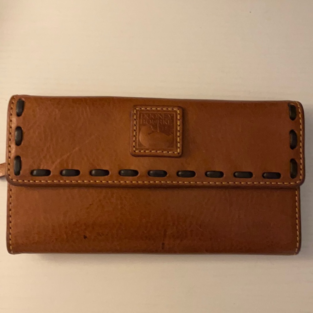 Dooney and Burke tri fold leather wallet